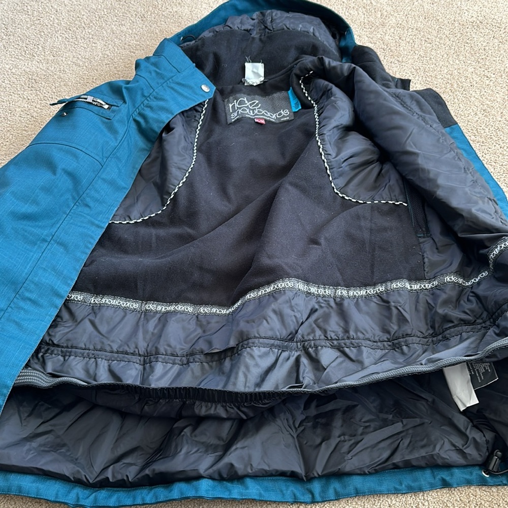 Ride snowboards jacket - Picture 7 of 16